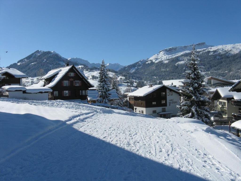 Hotel Riezler Hof Riezlern Exterior foto